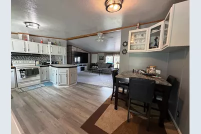 26790 County Road 15, Roseau, MN 56751 - Photo 8
