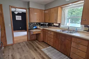 1207 W Park Ave, Olivia, MN 56277 - Photo 8