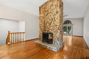 15700 Logarto Ln, Burnsville, MN 55306 - Photo 24