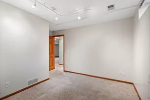 15700 Logarto Ln, Burnsville, MN 55306 - Photo 46