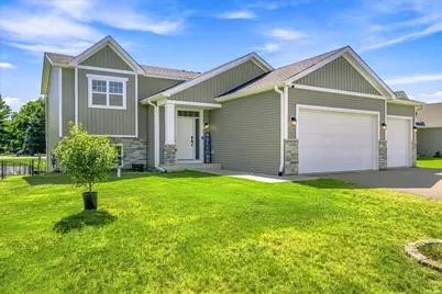 25707 Euclid Avenue, Wyoming, MN 55092 - Photo 2