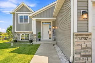 25707 Euclid Ave, Wyoming, MN 55092 - Photo 1