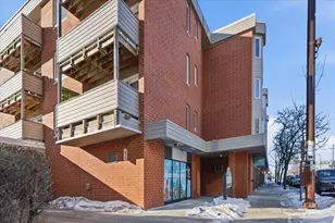 2425 E Franklin Ave, Minneapolis, MN 55406 - Photo 18