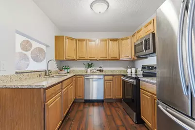 2425 E Franklin Avenue #212, Minneapolis, MN 55406 - Photo 6