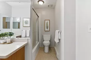 2425 E Franklin Ave, Minneapolis, MN 55406 - Photo 12
