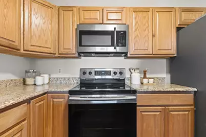 2425 E Franklin Avenue #212, Minneapolis, MN 55406 - Photo 8