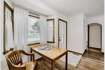 114 Frost Street W, South Saint Paul, MN 55075 - Photo 4