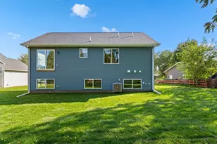 1312 Robinwood Ln, Faribault, MN 55021 - Photo 32