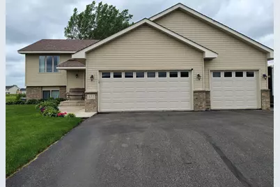 332 Bavaria Way, Waverly, MN 55390 - Photo 1