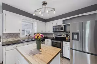 1315 Buchanan St NE, Minneapolis, MN 55413 - Photo 2