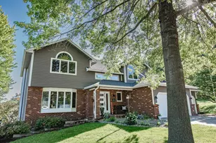 60 Oakwood Ct, Winona, MN 55987 - Photo 2