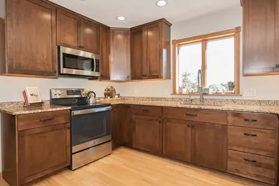 60 Oakwood Court, Winona, MN 55987 - Photo 8
