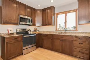 60 Oakwood Ct, Winona, MN 55987 - Photo 8