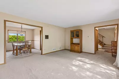 7885 Kingsview Lane N, Maple Grove, MN 55311 - Photo 8