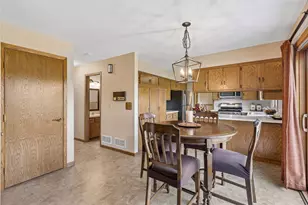 7885 Kingsview Ln N, Maple Grove, MN 55311 - Photo 16