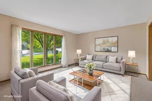 7885 Kingsview Ln N, Maple Grove, MN 55311 - Photo 4
