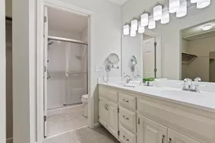 8753 Walton Oaks Dr, Bloomington, MN 55438 - Photo 22