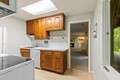 8753 Walton Oaks Drive, Bloomington, MN 55438 - Photo 34