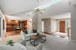 8753 Walton Oaks Dr, Bloomington, MN 55438 - Photo 6