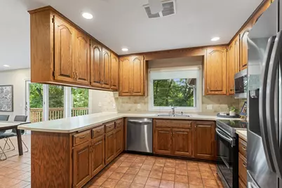 8753 Walton Oaks Drive, Bloomington, MN 55438 - Photo 10