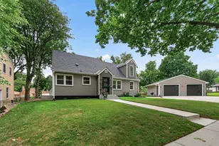 2605 Garfield Street NE, Minneapolis, MN 55418 - Photo 2