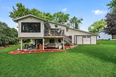 9909 Washburn Avenue S, Bloomington, MN 55431 - Photo 2