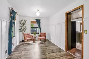 257 S Orange St, Waconia, MN 55387 - Photo 4
