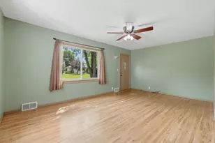 909 Selby Ave, Saint Paul Park, MN 55071 - Photo 6