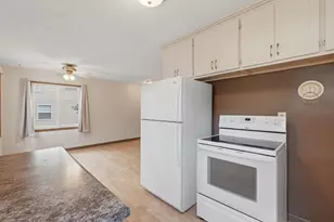 909 Selby Ave, Saint Paul Park, MN 55071 - Photo 10