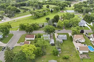 909 Selby Ave, Saint Paul Park, MN 55071 - Photo 2