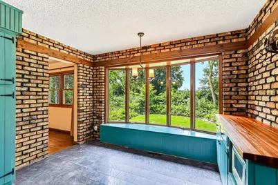 7033 Courtly Road, Woodbury, MN 55125 - Photo 14