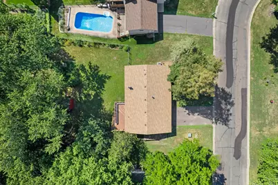 4212 Desoto Street, Vadnais Heights, MN 55127 - Photo 34