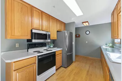 4212 Desoto Street, Vadnais Heights, MN 55127 - Photo 12