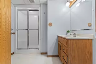 4212 Desoto St, Vadnais Heights, MN 55127 - Photo 22