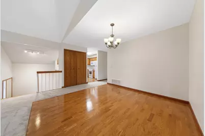435 Fontaine Court, Woodbury, MN 55125 - Photo 12