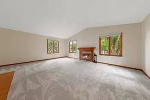 435 Fontaine Ct, Woodbury, MN 55125 - Photo 8