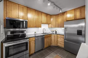 410 Groveland Ave, Minneapolis, MN 55403 - Photo 26