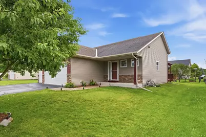 182 Ardennes Avenue NE, Shakopee, MN 55379 - Photo 4