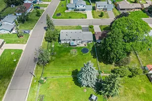 2162 Maple Ln E, Maplewood, MN 55109 - Photo 40