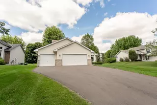 8284 Ashford Rd, Woodbury, MN 55125 - Photo 6