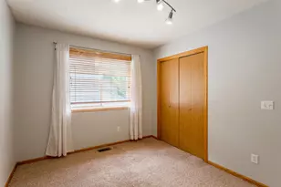 8284 Ashford Rd, Woodbury, MN 55125 - Photo 44