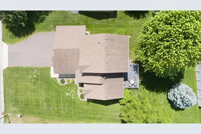 8284 Ashford Road, Woodbury, MN 55125 - Photo 18