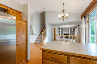 8284 Ashford Road, Woodbury, MN 55125 - Photo 28