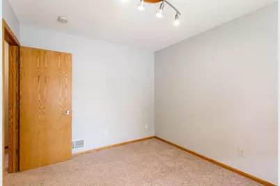 8284 Ashford Road, Woodbury, MN 55125 - Photo 46