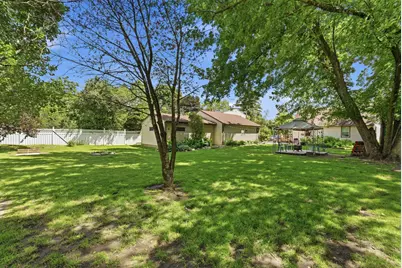 2145 County Road E E, White Bear Lake, MN 55110 - Photo 18