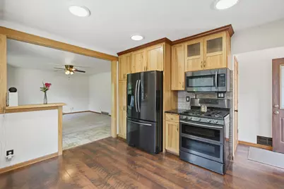 2145 County Road E E, White Bear Lake, MN 55110 - Photo 4