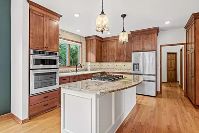 2069 Royale Drive, Eagan, MN 55122 - Photo 12