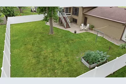 715 Sunset Street SW, Hutchinson, MN 55350 - Photo 32