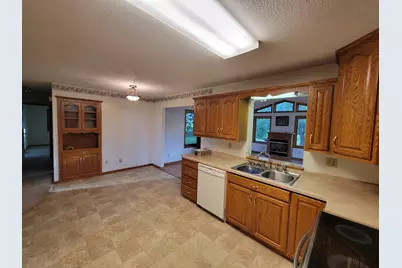 5182 45th Avenue SE, Saint Cloud, MN 56304 - Photo 8