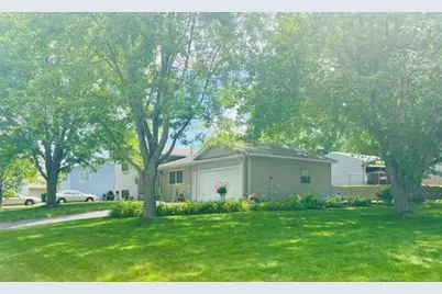 19 Heights Road NW, Saint Michael, MN 55376 - Photo 2